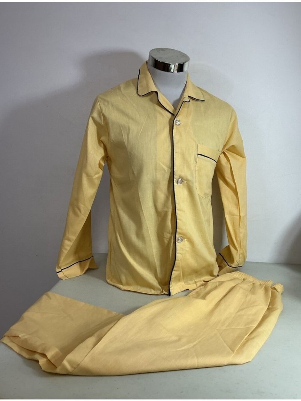 Vintage 70’s Yellow Pajamas Set Made USA Men’s Small